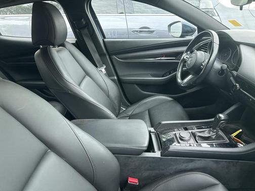 2023 Mazda Mazda3 FWD w/Preferred Package