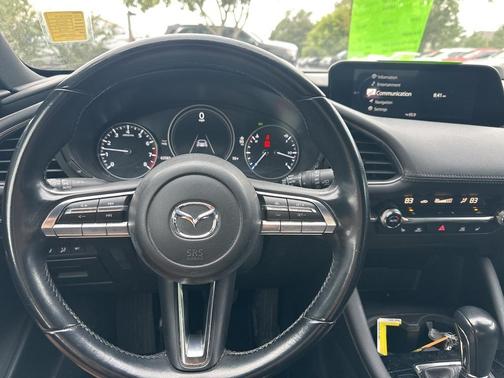 2023 Mazda Mazda3 FWD w/Preferred Package