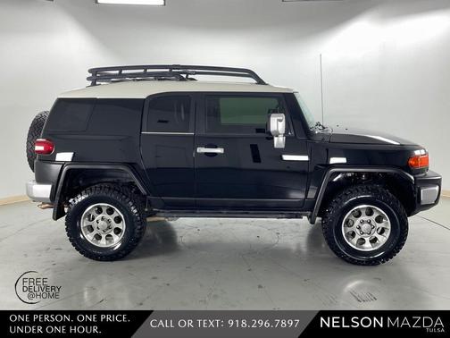 2013 Toyota FJ Cruiser Base