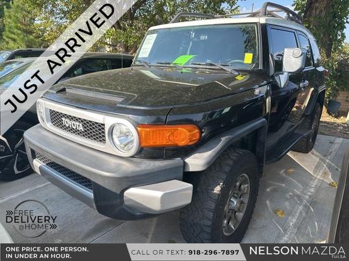 2013 Toyota FJ Cruiser Base