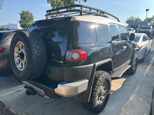 2013 Toyota FJ Cruiser Base