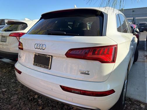 2018 Audi Q5 2.0T Prestige