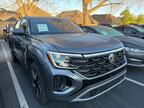 2024 Volkswagen Atlas Cross Sport 2.0T SE w/Technology