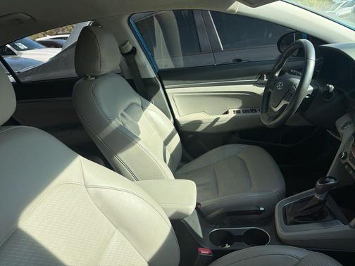 2018 Hyundai ELANTRA Limited