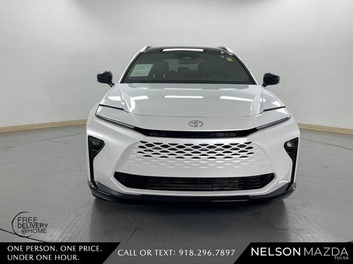 2025 Toyota Crown Signia LIMITED