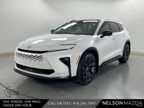 2025 Toyota Crown Signia LIMITED