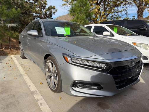 2019 Honda Accord Touring 2.0T
