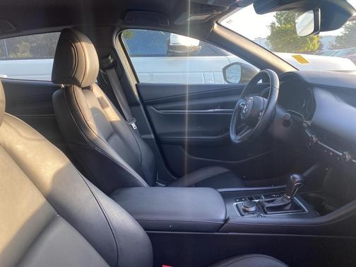 2022 Mazda Mazda3 FWD w/Select Package
