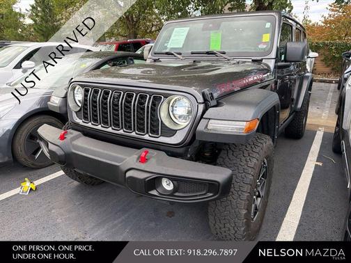Granite Crystal Clearcoat Metallic 2025 Jeep Wrangler Rubicon SUV