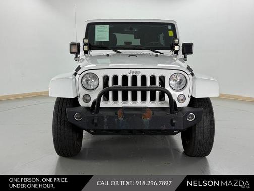 Bright White Clearcoat 2016 Jeep Wrangler Unlimited Sahara