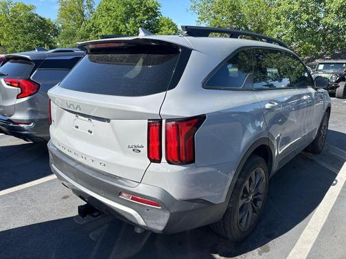 Wolf Gray 2022 Kia Sorento SX Prestige