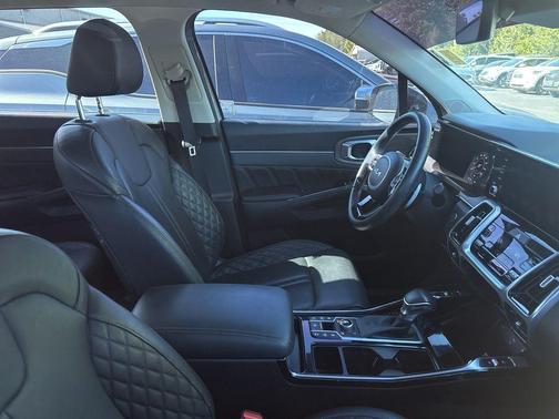 Wolf Gray 2022 Kia Sorento SX Prestige