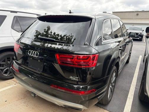 Night Black 2018 Audi Q7 3.0T Prestige