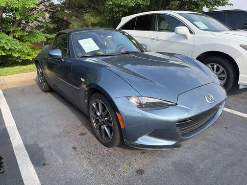 Blue Reflex 2016 Mazda MX-5 Miata Grand Touring