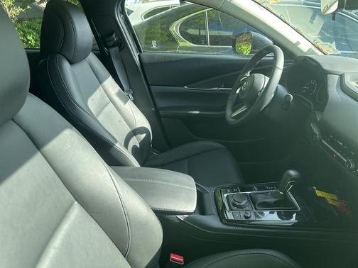 2025 Mazda CX-30 Select