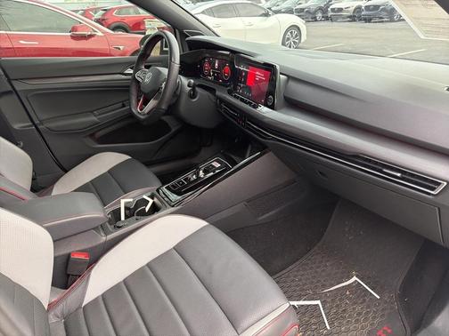 2023 Volkswagen Golf GTI 2.0T SE