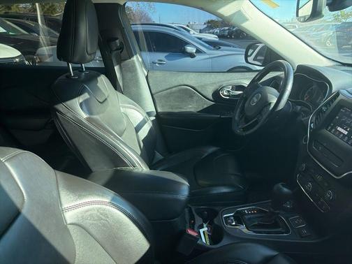 Diamond Black 2020 Jeep Cherokee Latitude Plus