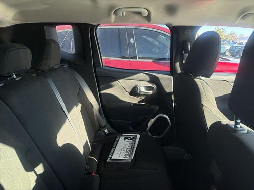 Jetset Blue Clearcoat 2019 Jeep Renegade Latitude