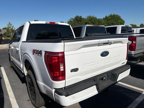 Oxford White 2022 Ford F-150 XLT