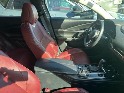 2025 Mazda CX-30 2.5 S Carbon Edition