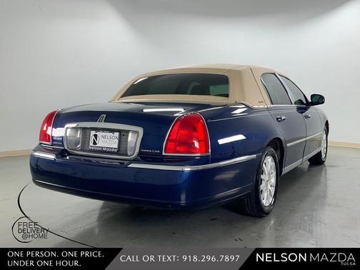 2007 Lincoln Town Car Signature
