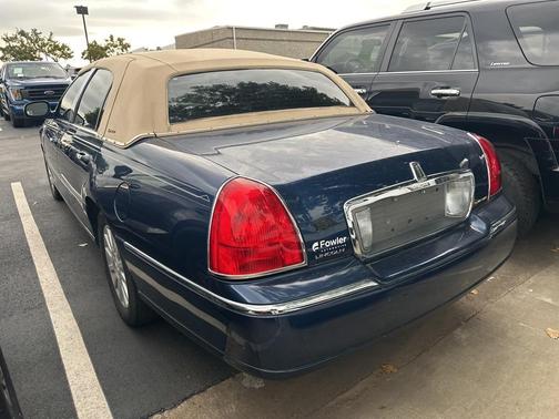 2007 Lincoln Town Car Signature