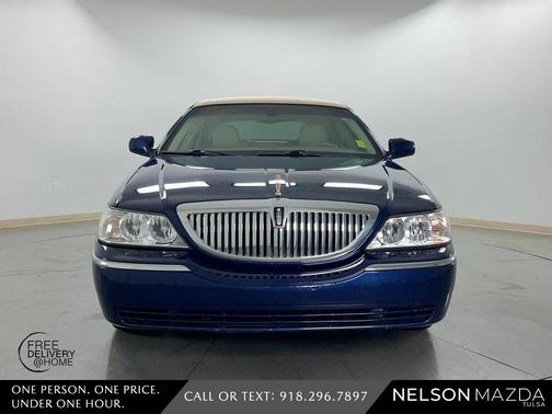 2007 Lincoln Town Car Signature
