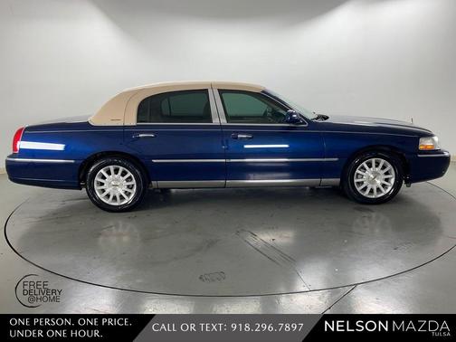 2007 Lincoln Town Car Signature