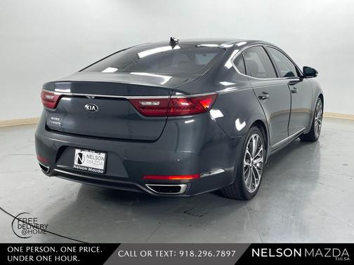 2017 Kia Cadenza Technology