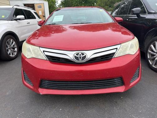 Barcelona Red Metallic 2013 Toyota Camry LE