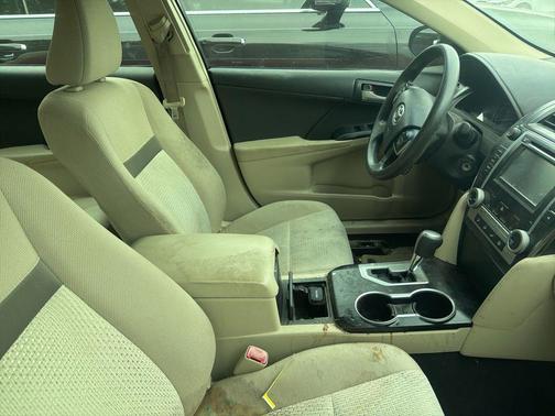 Barcelona Red Metallic 2013 Toyota Camry LE