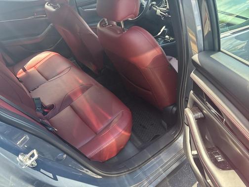 2025 Mazda Mazda3 2.5 S Carbon Edition