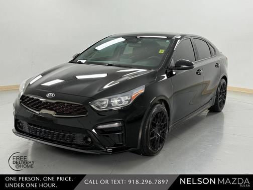 Aurora Black Pearl 2021 Kia Forte GT-Line