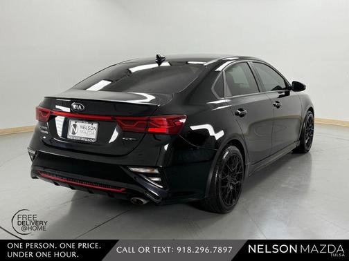 Aurora Black Pearl 2021 Kia Forte GT-Line