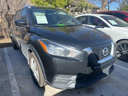 2019 Nissan Kicks S