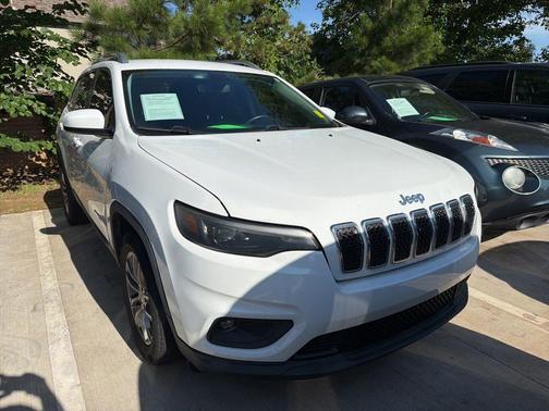 Bright White Clearcoat 2019 Jeep Cherokee Latitude Plus