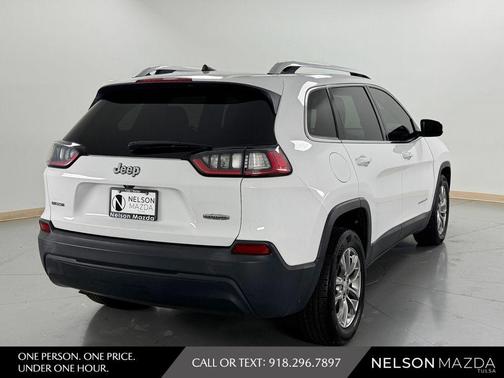 Bright White Clearcoat 2019 Jeep Cherokee Latitude Plus