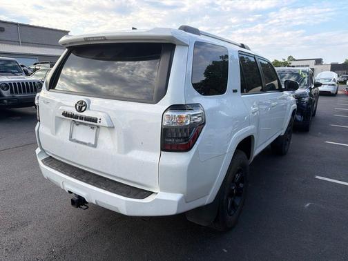Ice 2024 Toyota 4Runner SR5