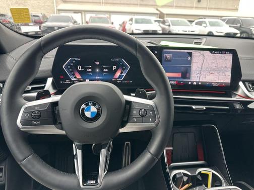 Alpine White 2025 BMW X2 xDrive28i