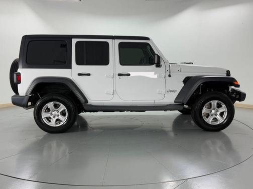 Bright White Clearcoat 2019 Jeep Wrangler Unlimited Sport