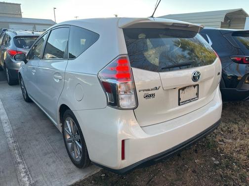 2017 Toyota Prius v Three