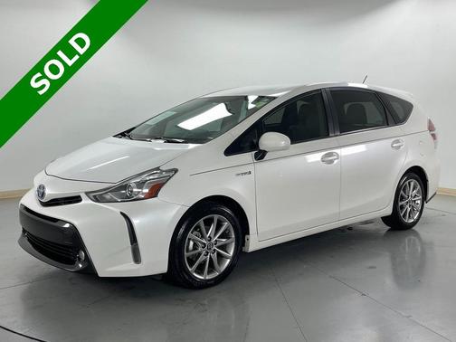 2017 Toyota Prius v Three