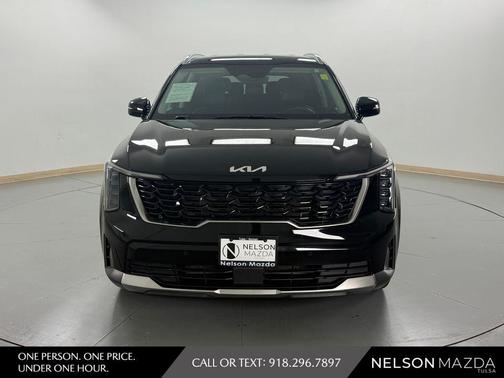 Ebony Black 2024 Kia Sorento S