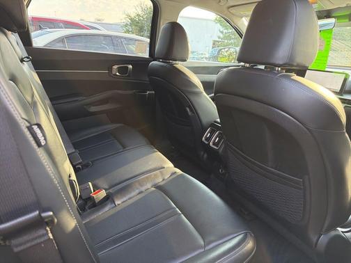 Ebony Black 2024 Kia Sorento S