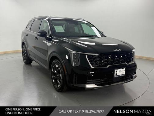 Ebony Black 2024 Kia Sorento S