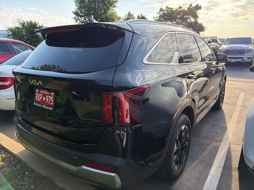 Ebony Black 2024 Kia Sorento S