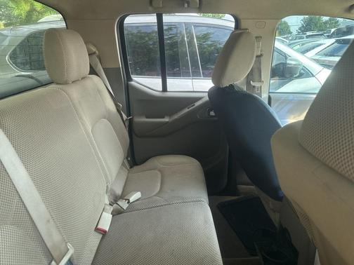 2010 Nissan Frontier SE