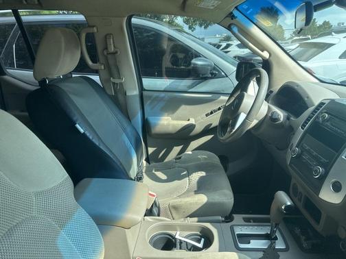 2010 Nissan Frontier SE