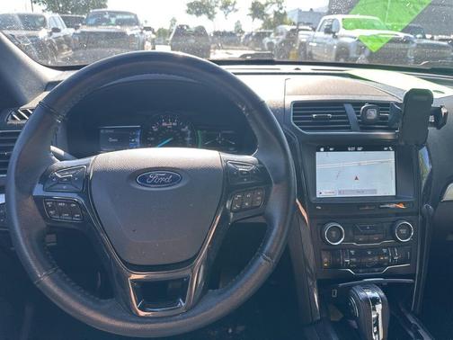 Ingot Silver 2018 Ford Explorer XLT