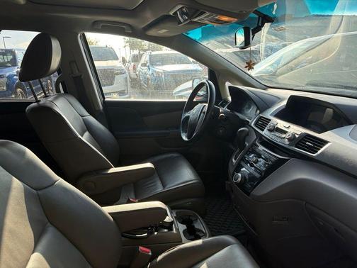 Silver 2012 Honda Odyssey EX-L